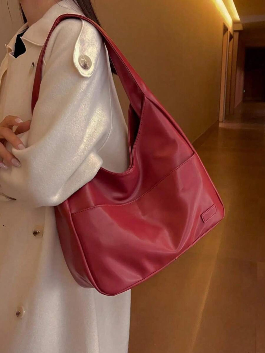Helena | Borsa a Spalla Strutturata e Elegante