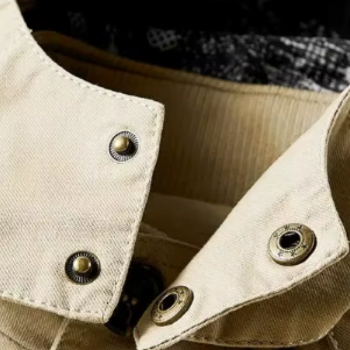 Chaqueta elegante con múltiples bolsillos