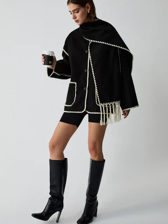 Francisca - Chaqueta con Ribetes en Contraste y Pañuelo a Juego