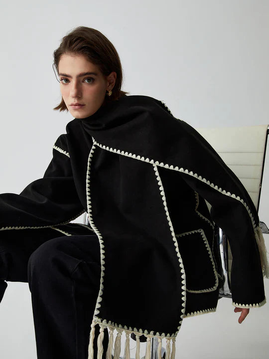 Francisca - Chaqueta con Ribetes en Contraste y Pañuelo a Juego